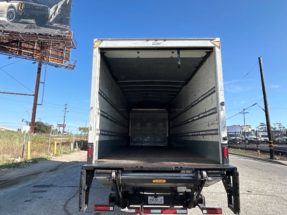 Medium Duty Box Truck-Light and Medium Duty Trucks-Freightliner-2019-M2-Torrance-CA-137,432\n\t\tmiles-$ 55,250 - Image 8