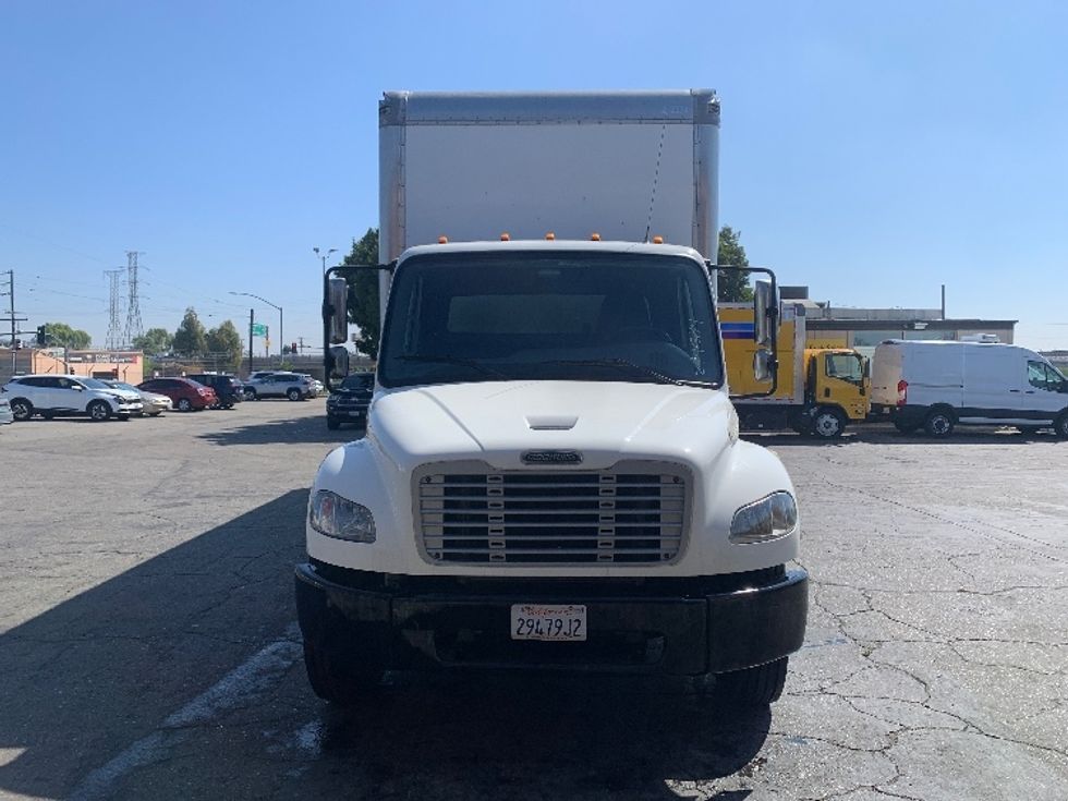 Medium Duty Box Truck-Light and Medium Duty Trucks-Freightliner-2019-M2-Torrance-CA-137,503\n\t\tmiles-$ 54,750 - Image 2