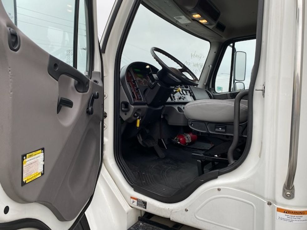 Medium Duty Box Truck-Light and Medium Duty Trucks-Freightliner-2019-M2-Torrance-CA-137,515\n\t\tmiles-$ 59,000 - Image 11