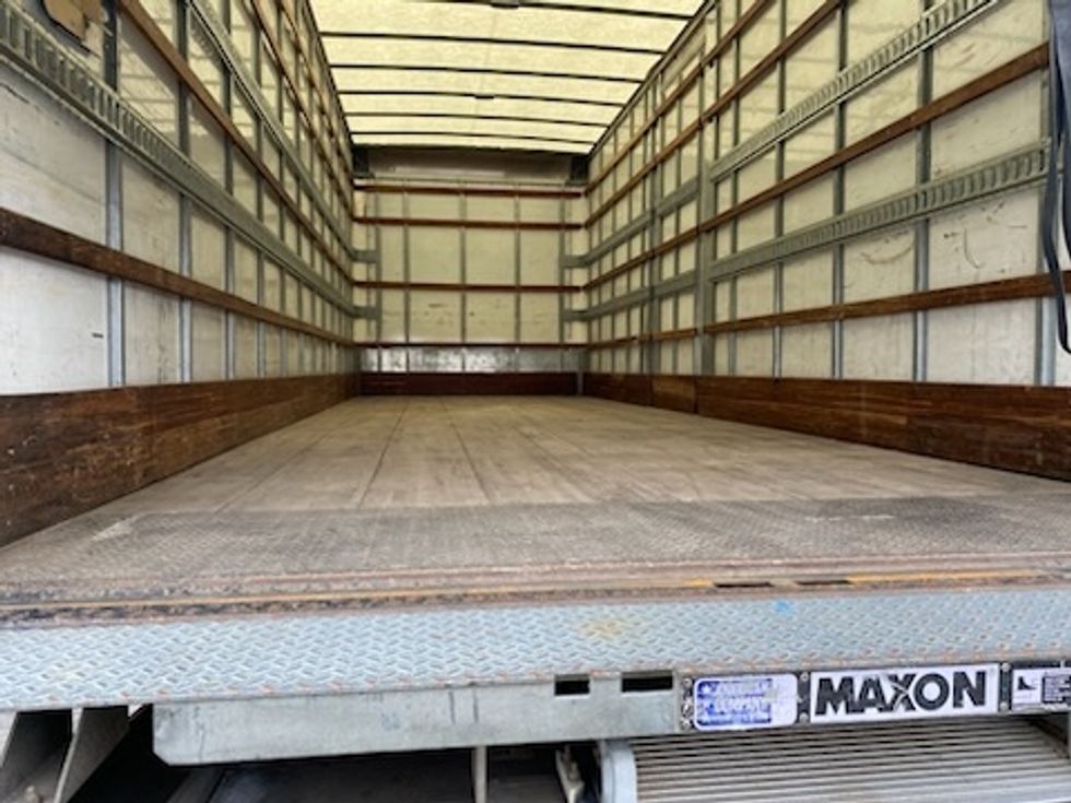 Medium Duty Box Truck-Light and Medium Duty Trucks-Freightliner-2019-M2-Torrance-CA-137,515\n\t\tmiles-$ 59,000 - Image 19