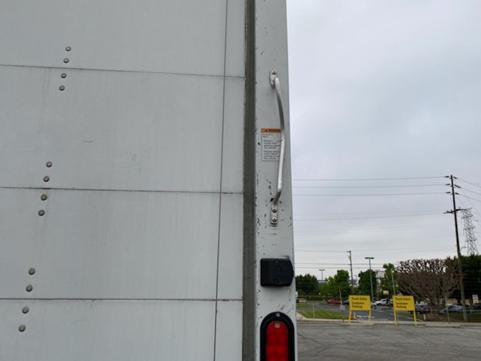 Medium Duty Box Truck-Light and Medium Duty Trucks-Freightliner-2019-M2-Torrance-CA-137,515\n\t\tmiles-$ 59,000 - Image 9