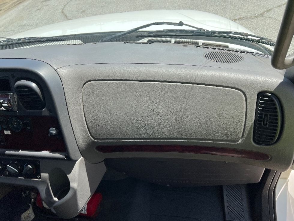 Medium Duty Box Truck-Light and Medium Duty Trucks-Freightliner-2019-M2-Torrance-CA-139,352\n\t\tmiles-$ 55,000 - Image 21