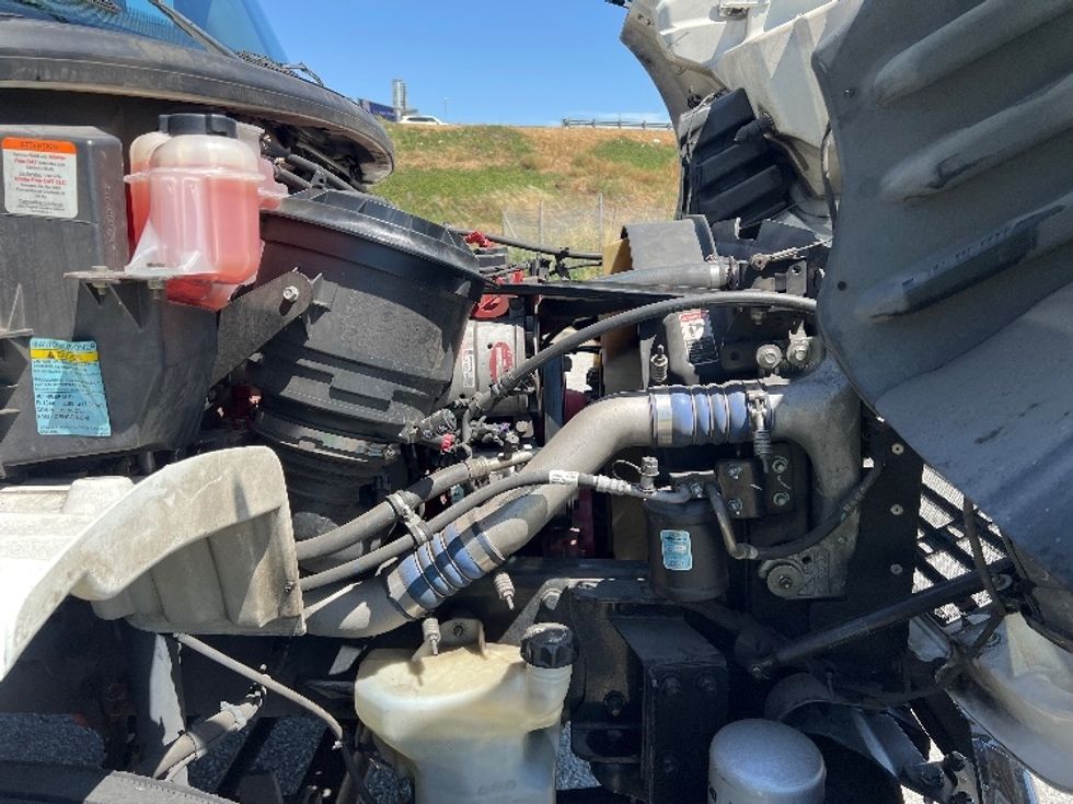 Medium Duty Box Truck-Light and Medium Duty Trucks-Freightliner-2019-M2-Torrance-CA-139,352\n\t\tmiles-$ 55,000 - Image 23