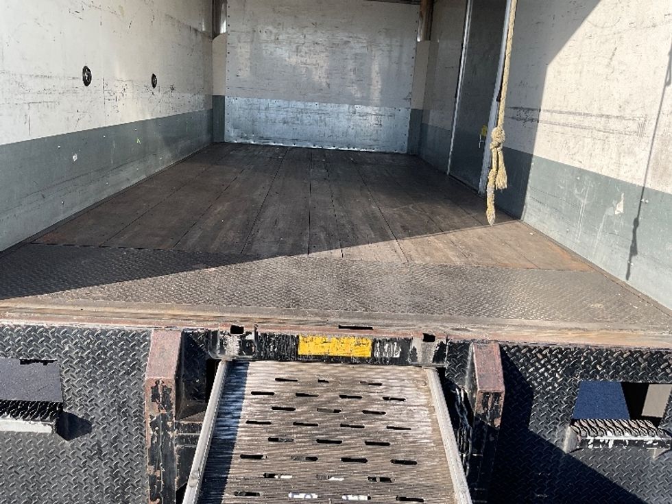 Medium Duty Box Truck-Light and Medium Duty Trucks-Freightliner-2019-M2-Torrance-CA-140,891\n\t\tmiles-$ 39,750 - Image 10