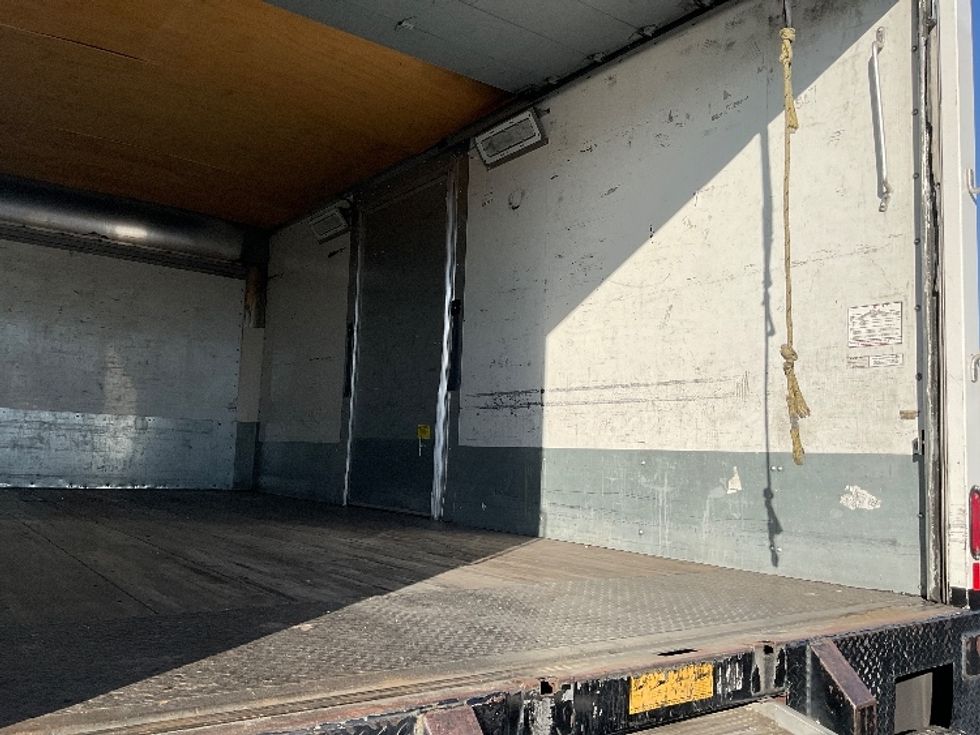 Medium Duty Box Truck-Light and Medium Duty Trucks-Freightliner-2019-M2-Torrance-CA-140,891\n\t\tmiles-$ 39,750 - Image 12