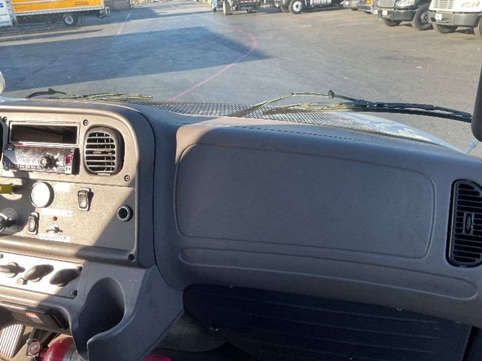 Medium Duty Box Truck-Light and Medium Duty Trucks-Freightliner-2019-M2-Torrance-CA-140,891\n\t\tmiles-$ 39,750 - Image 21