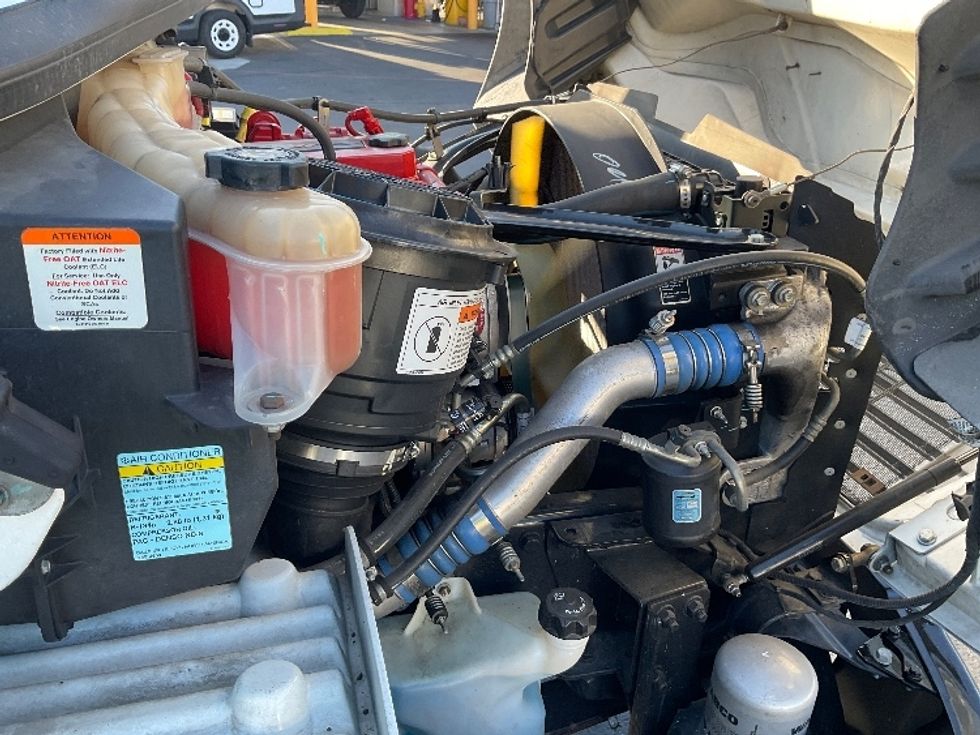 Medium Duty Box Truck-Light and Medium Duty Trucks-Freightliner-2019-M2-Torrance-CA-140,891\n\t\tmiles-$ 39,750 - Image 24