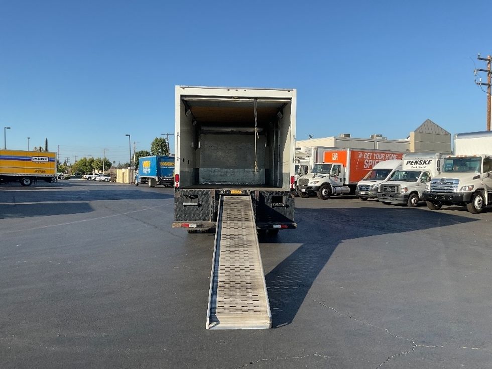 Medium Duty Box Truck-Light and Medium Duty Trucks-Freightliner-2019-M2-Torrance-CA-140,891\n\t\tmiles-$ 39,750 - Image 9