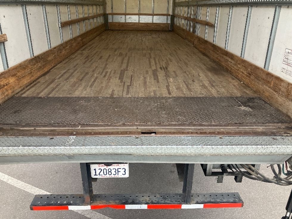 Medium Duty Box Truck-Light and Medium Duty Trucks-Freightliner-2019-M2-Torrance-CA-141,726\n\t\tmiles-$ 57,250 - Image 10