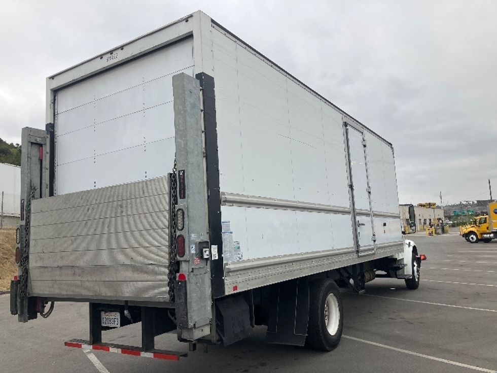 Medium Duty Box Truck-Light and Medium Duty Trucks-Freightliner-2019-M2-Torrance-CA-141,726\n\t\tmiles-$ 57,250 - Image 13