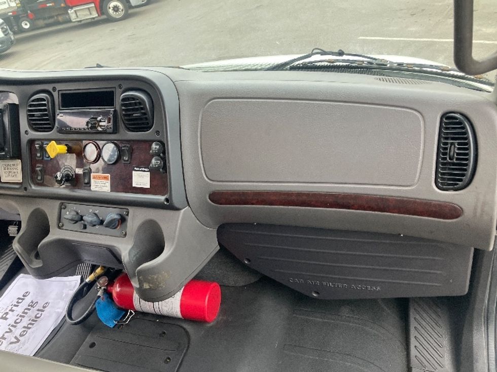 Medium Duty Box Truck-Light and Medium Duty Trucks-Freightliner-2019-M2-Torrance-CA-141,726\n\t\tmiles-$ 57,250 - Image 20