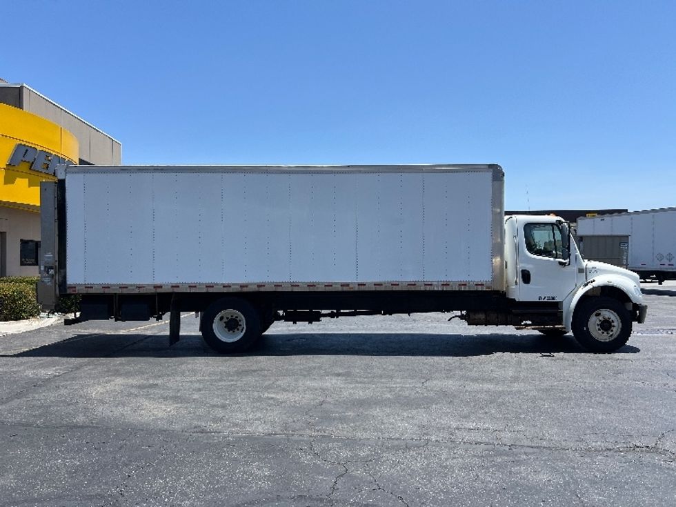 Medium Duty Box Truck-Light and Medium Duty Trucks-Freightliner-2019-M2-Torrance-CA-147,149\n\t\tmiles-$ 47,250 - Image 15