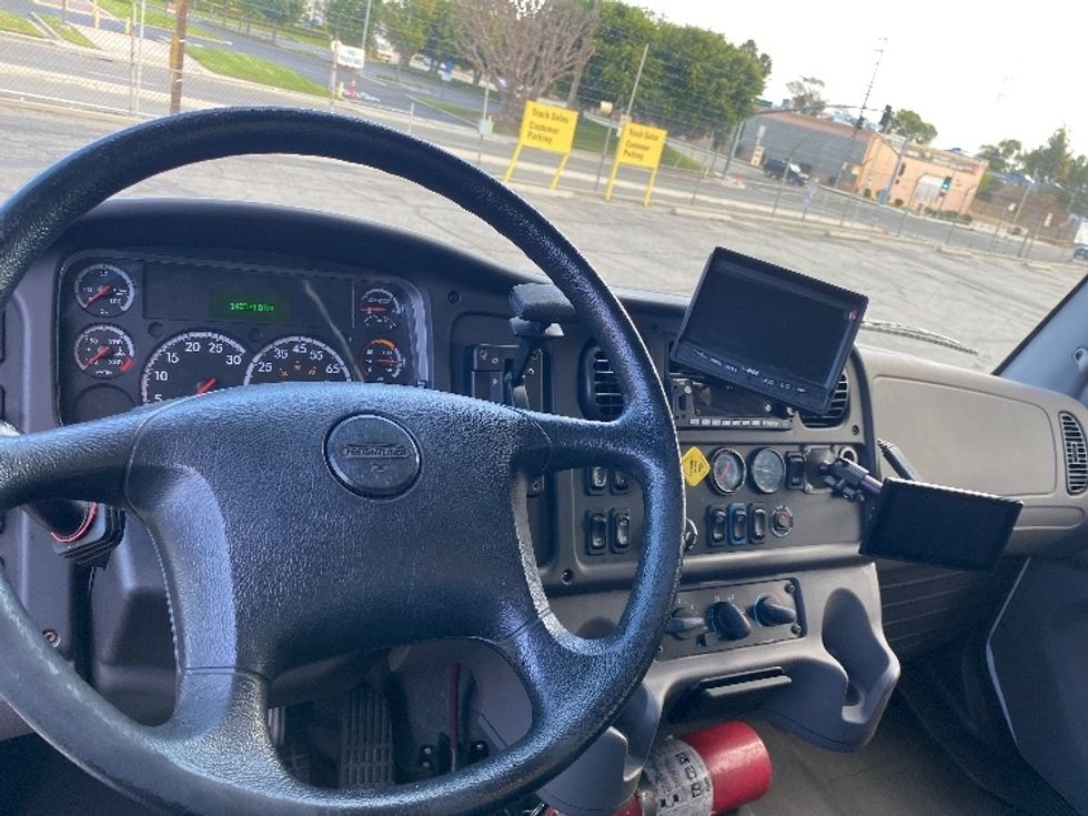 Medium Duty Box Truck-Light and Medium Duty Trucks-Freightliner-2019-M2-Torrance-CA-149,905\n\t\tmiles-$ 53,000 - Image 18