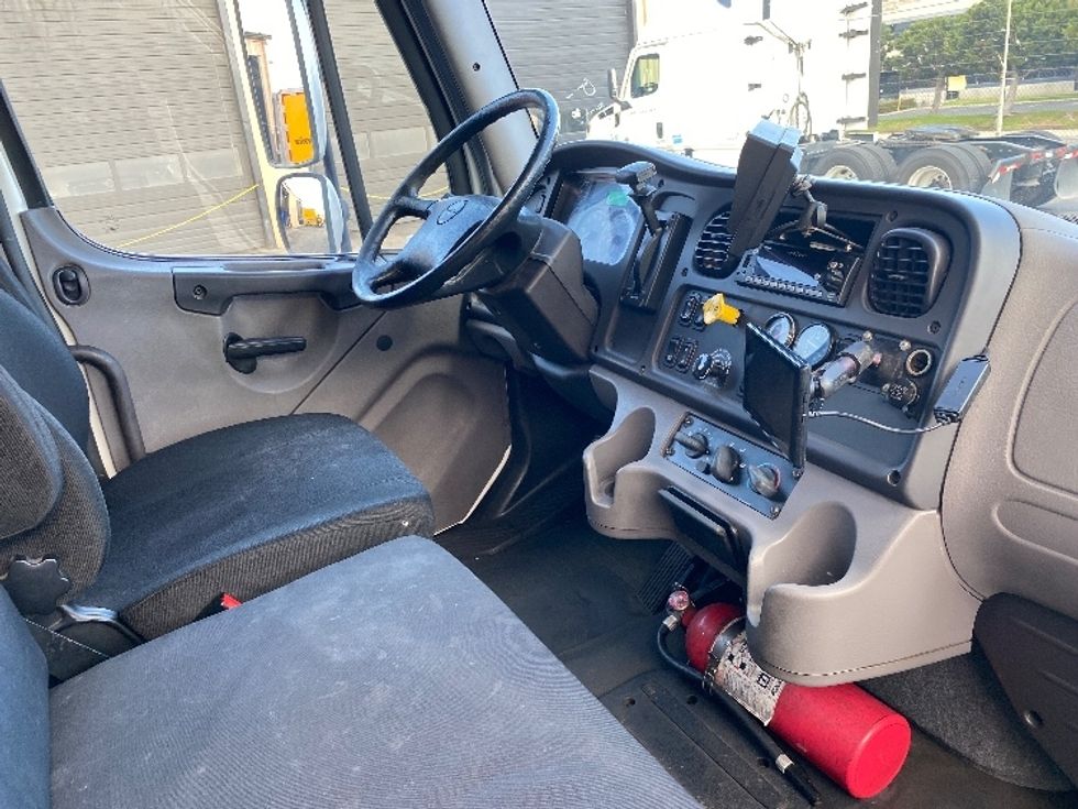 Medium Duty Box Truck-Light and Medium Duty Trucks-Freightliner-2019-M2-Torrance-CA-149,905\n\t\tmiles-$ 53,000 - Image 22