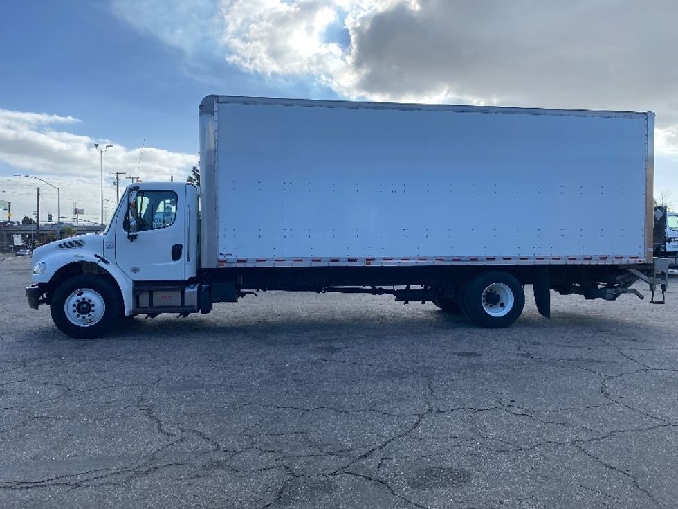 Medium Duty Box Truck-Light and Medium Duty Trucks-Freightliner-2019-M2-Torrance-CA-149,905\n\t\tmiles-$ 53,000 - Image 4