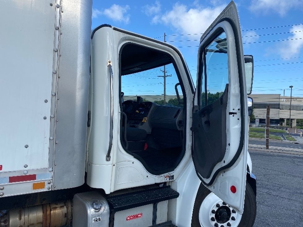Medium Duty Box Truck-Light and Medium Duty Trucks-Freightliner-2019-M2-Torrance-CA-171,471\n\t\tmiles-$ 49,500 - Image 20