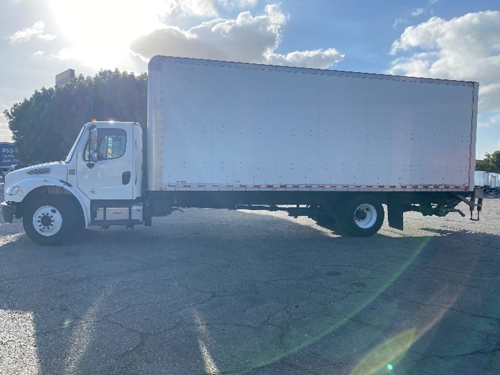 Medium Duty Box Truck-Light and Medium Duty Trucks-Freightliner-2019-M2-Torrance-CA-171,471\n\t\tmiles-$ 49,500 - Image 4