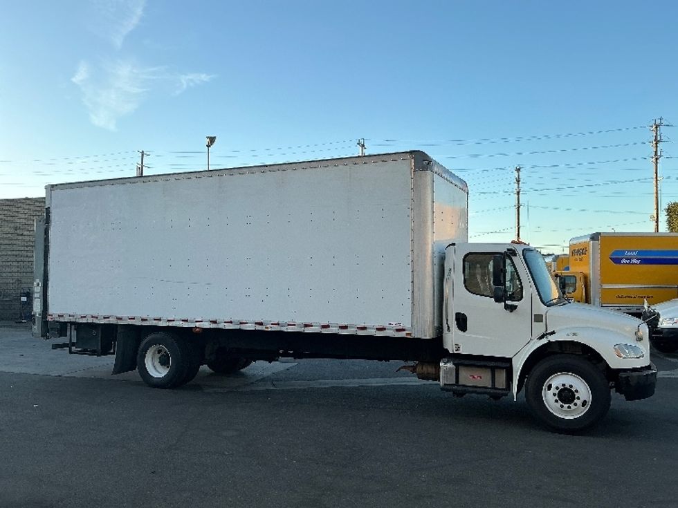 Medium Duty Box Truck-Light and Medium Duty Trucks-Freightliner-2019-M2-Torrance-CA-181,825\n\t\tmiles-$ 40,000 - Image 15
