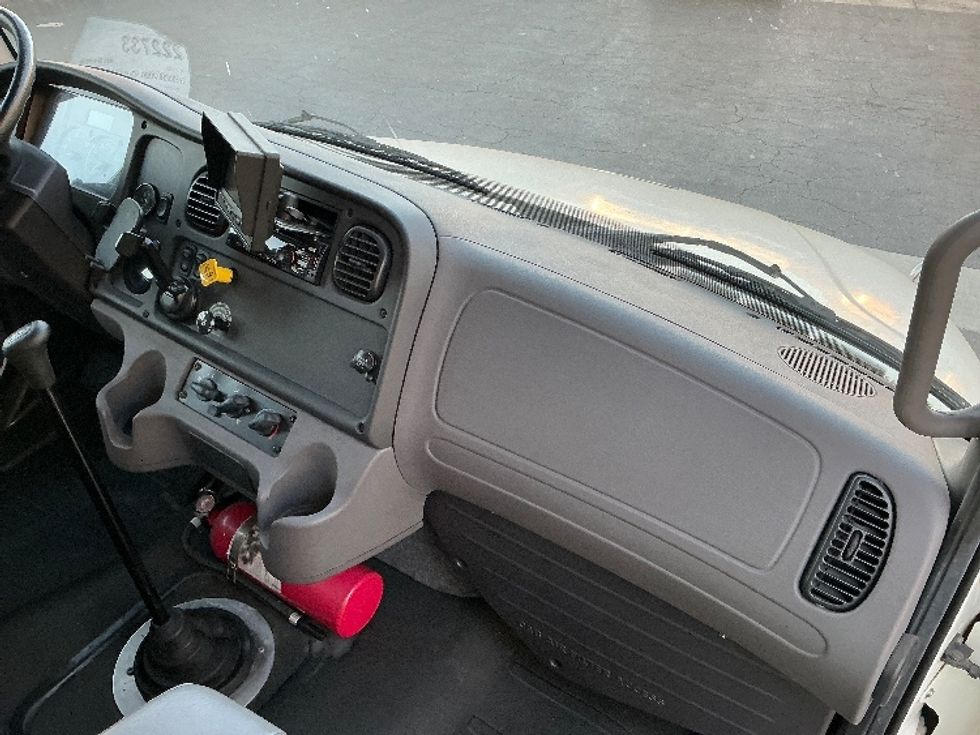 Medium Duty Box Truck-Light and Medium Duty Trucks-Freightliner-2019-M2-Torrance-CA-181,825\n\t\tmiles-$ 40,000 - Image 21