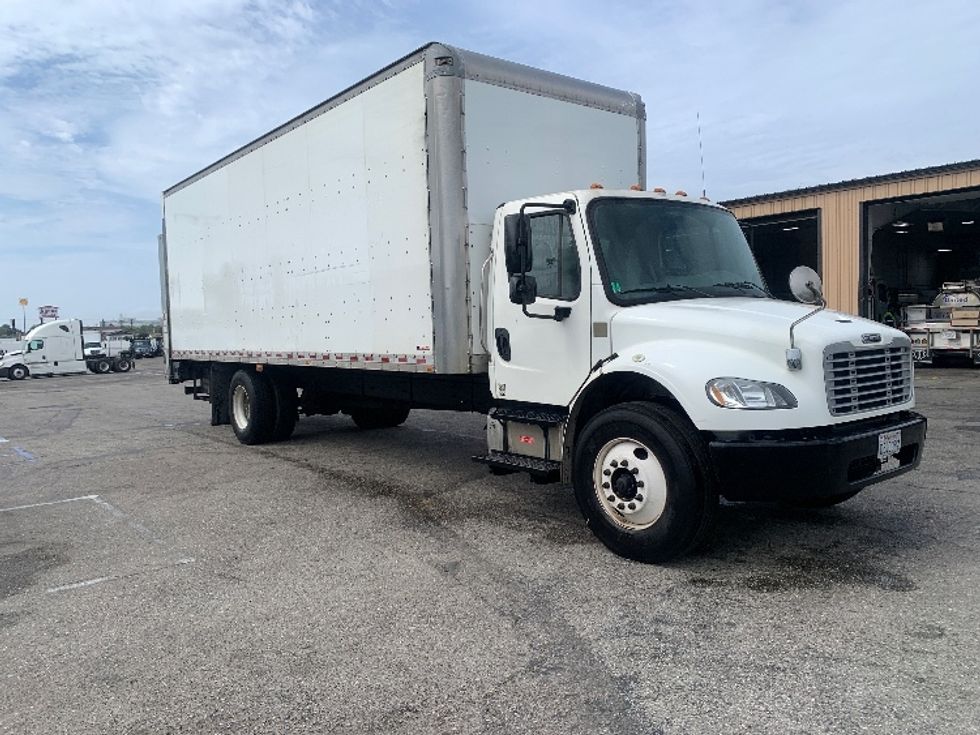 Medium Duty Box Truck-Light and Medium Duty Trucks-Freightliner-2019-M2-Torrance-CA-190,282\n\t\tmiles-$ 40,000 - Image 1
