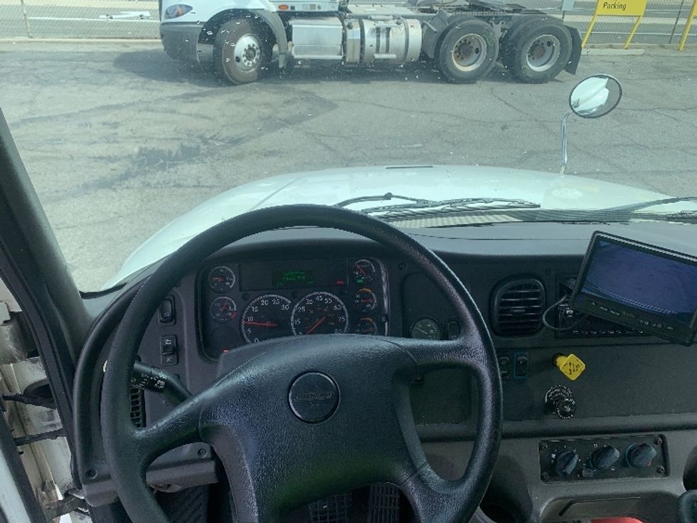Medium Duty Box Truck-Light and Medium Duty Trucks-Freightliner-2019-M2-Torrance-CA-190,282\n\t\tmiles-$ 40,000 - Image 18