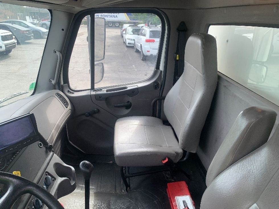 Medium Duty Box Truck-Light and Medium Duty Trucks-Freightliner-2019-M2-Torrance-CA-190,282\n\t\tmiles-$ 40,000 - Image 19