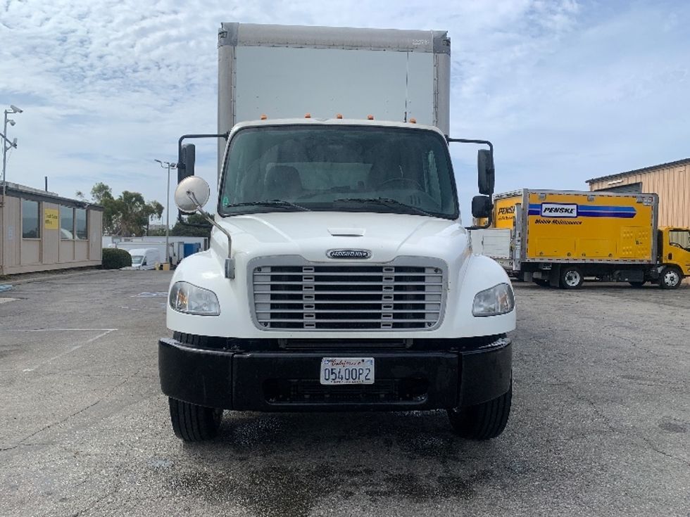 Medium Duty Box Truck-Light and Medium Duty Trucks-Freightliner-2019-M2-Torrance-CA-190,282\n\t\tmiles-$ 40,000 - Image 2