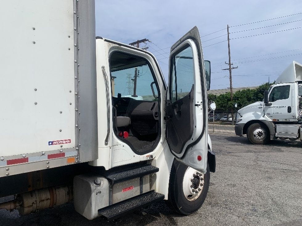 Medium Duty Box Truck-Light and Medium Duty Trucks-Freightliner-2019-M2-Torrance-CA-190,282\n\t\tmiles-$ 40,000 - Image 20