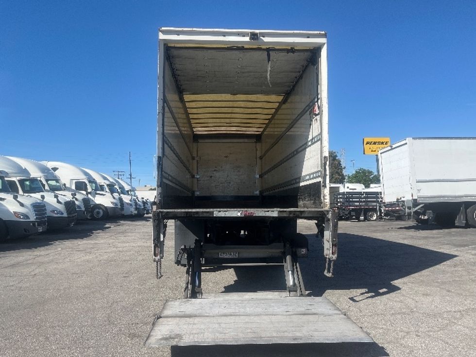 Medium Duty Box Truck-Light and Medium Duty Trucks-Freightliner-2019-M2-Torrance-CA-191,441\n\t\tmiles-$ 50,250 - Image 9