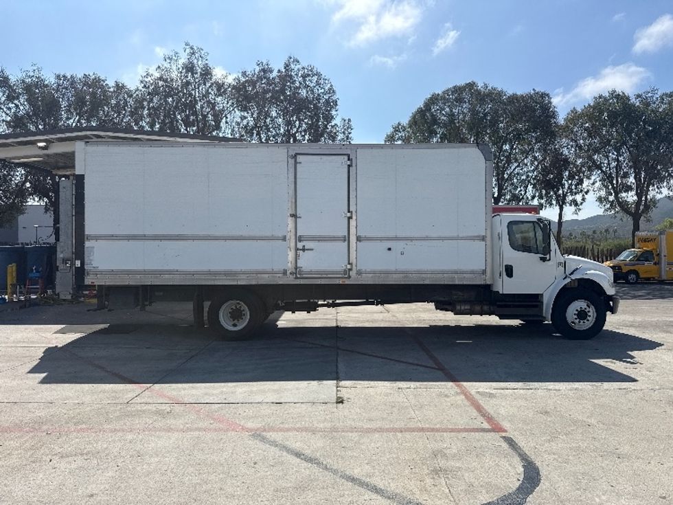 Medium Duty Box Truck-Light and Medium Duty Trucks-Freightliner-2019-M2-Torrance-CA-194,679\n\t\tmiles-$ 55,000 - Image 15