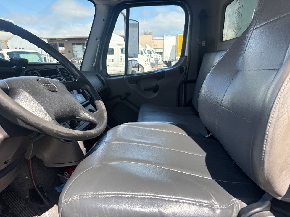 Medium Duty Box Truck-Light and Medium Duty Trucks-Freightliner-2019-M2-Torrance-CA-194,679\n\t\tmiles-$ 55,000 - Image 17
