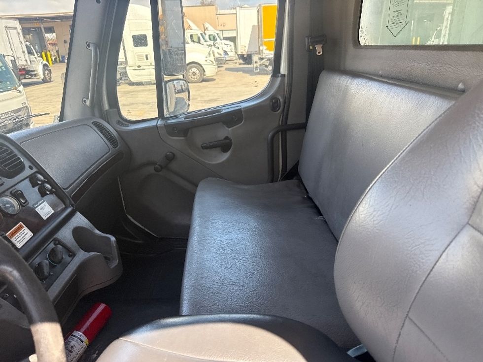 Medium Duty Box Truck-Light and Medium Duty Trucks-Freightliner-2019-M2-Torrance-CA-194,679\n\t\tmiles-$ 55,000 - Image 19