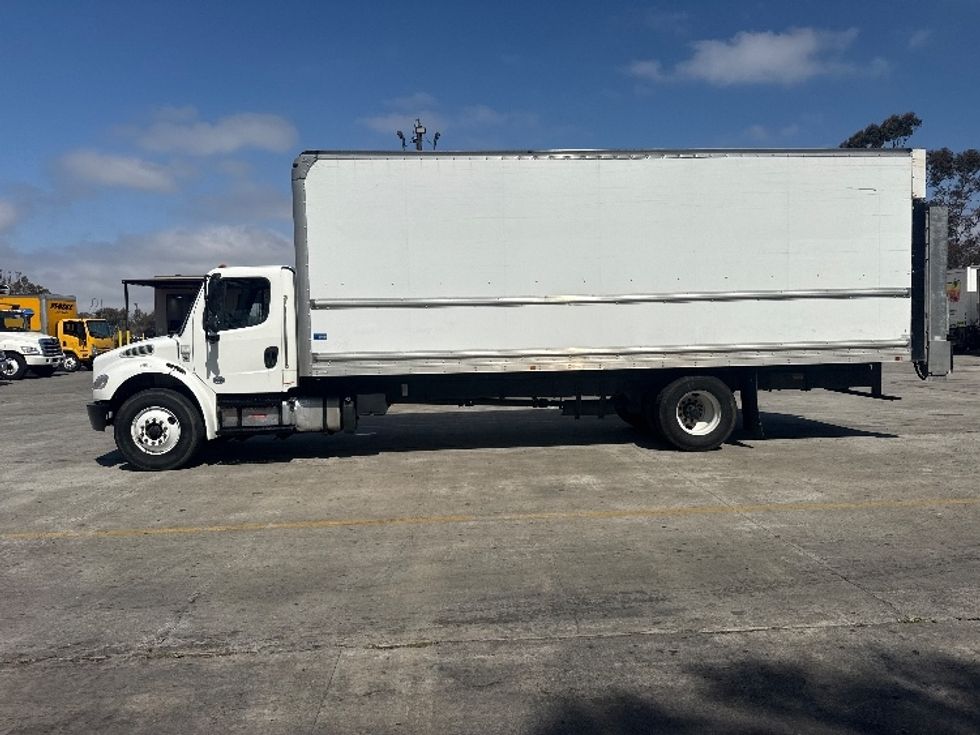 Medium Duty Box Truck-Light and Medium Duty Trucks-Freightliner-2019-M2-Torrance-CA-194,679\n\t\tmiles-$ 55,000 - Image 4