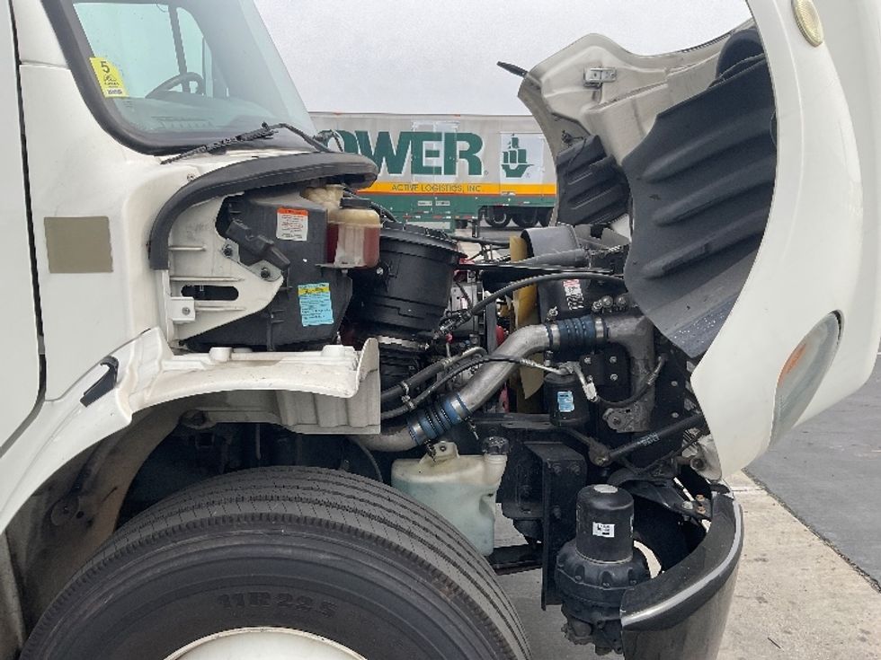 Medium Duty Box Truck-Light and Medium Duty Trucks-Freightliner-2019-M2-Torrance-CA-197,870\n\t\tmiles-$ 44,500 - Image 23