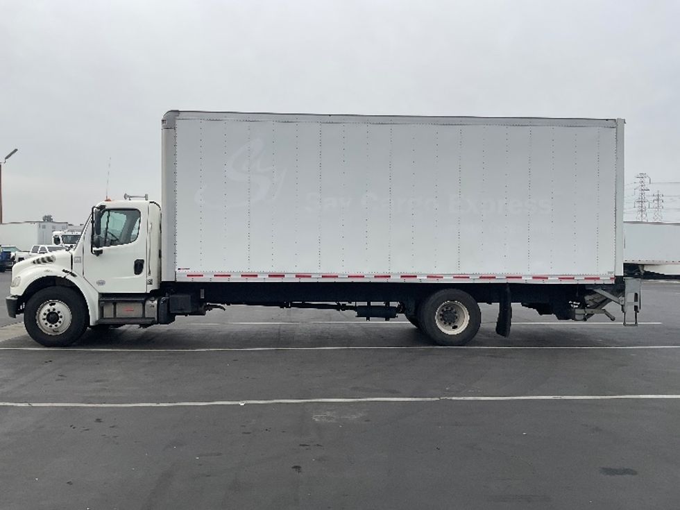 Medium Duty Box Truck-Light and Medium Duty Trucks-Freightliner-2019-M2-Torrance-CA-197,870\n\t\tmiles-$ 44,500 - Image 4