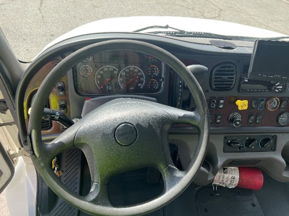 Medium Duty Box Truck-Light and Medium Duty Trucks-Freightliner-2019-M2-Torrance-CA-201,520\n\t\tmiles-$ 49,000 - Image 18