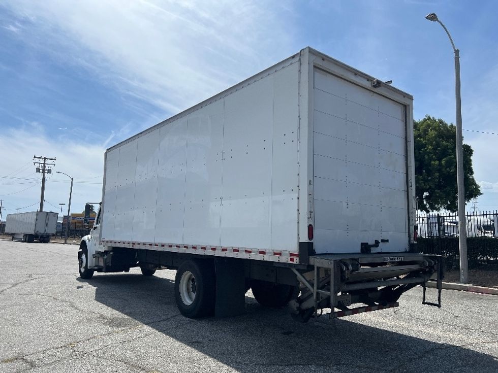 Medium Duty Box Truck-Light and Medium Duty Trucks-Freightliner-2019-M2-Torrance-CA-218,926\n\t\tmiles-$ 46,250 - Image 6