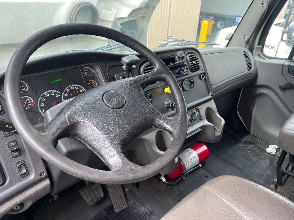 Medium Duty Box Truck-Light and Medium Duty Trucks-Freightliner-2019-M2-Torrance-CA-219,643\n\t\tmiles-$ 41,250 - Image 17