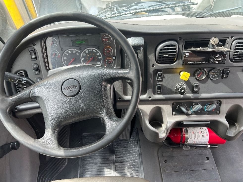 Medium Duty Box Truck-Light and Medium Duty Trucks-Freightliner-2019-M2-Torrance-CA-219,643\n\t\tmiles-$ 41,250 - Image 18