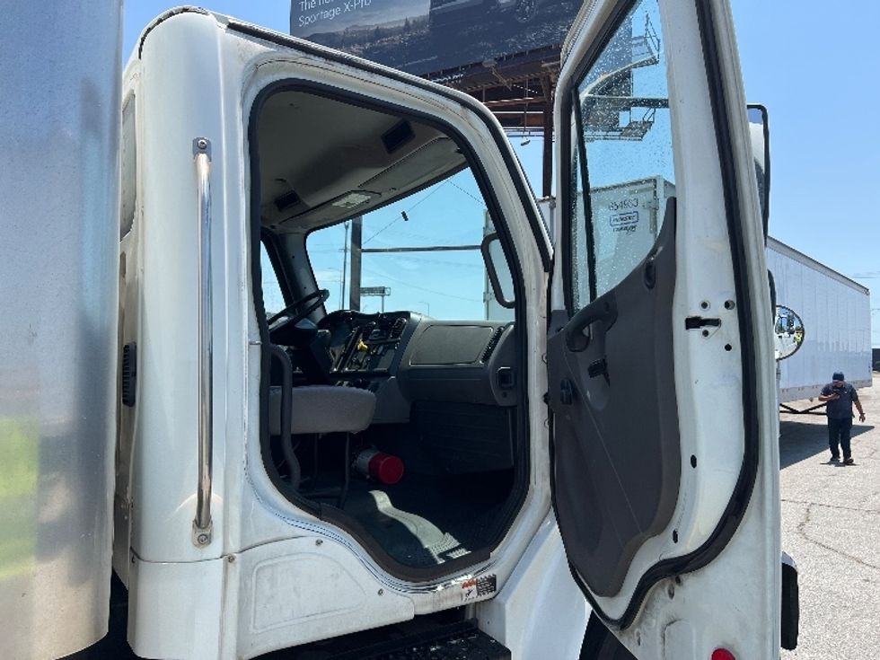 Medium Duty Box Truck-Light and Medium Duty Trucks-Freightliner-2019-M2-Torrance-CA-219,643\n\t\tmiles-$ 41,250 - Image 20
