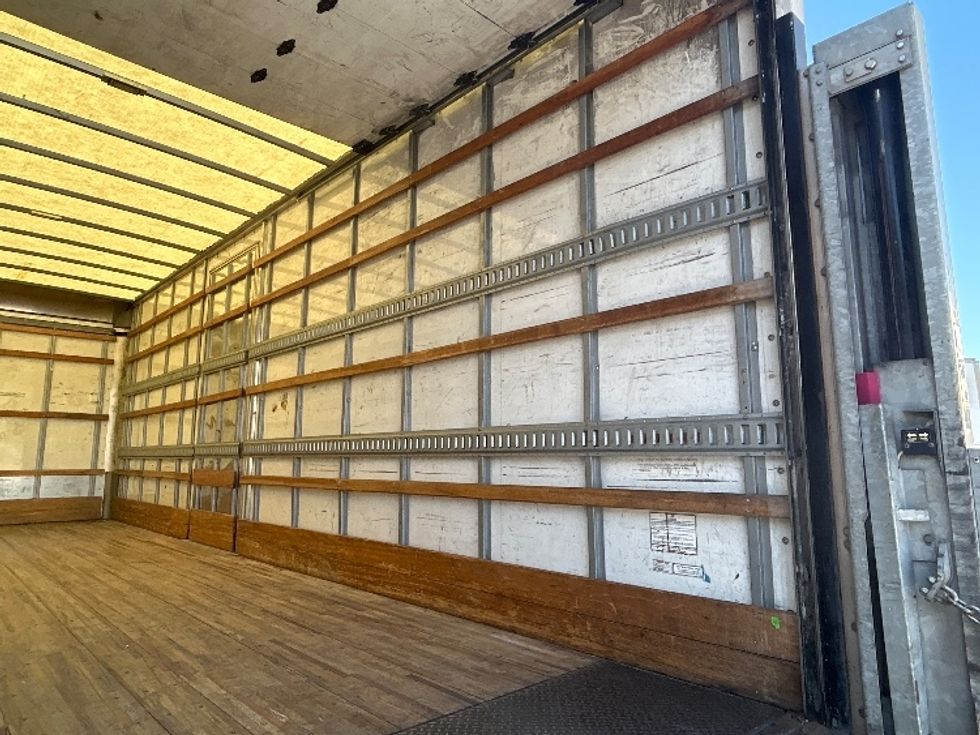 Medium Duty Box Truck-Light and Medium Duty Trucks-Freightliner-2019-M2-Torrance-CA-220,079\n\t\tmiles-$ 51,250 - Image 12