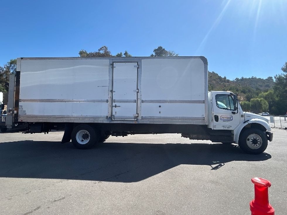 Medium Duty Box Truck-Light and Medium Duty Trucks-Freightliner-2019-M2-Torrance-CA-220,079\n\t\tmiles-$ 51,250 - Image 15