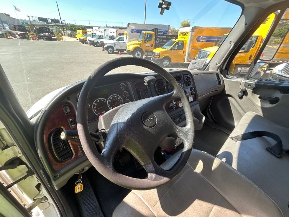 Medium Duty Box Truck-Light and Medium Duty Trucks-Freightliner-2019-M2-Torrance-CA-220,079\n\t\tmiles-$ 51,250 - Image 17