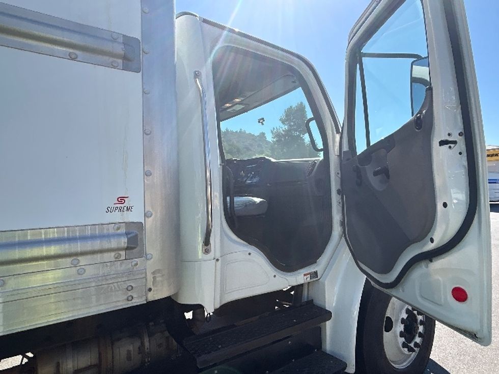 Medium Duty Box Truck-Light and Medium Duty Trucks-Freightliner-2019-M2-Torrance-CA-220,079\n\t\tmiles-$ 51,250 - Image 20