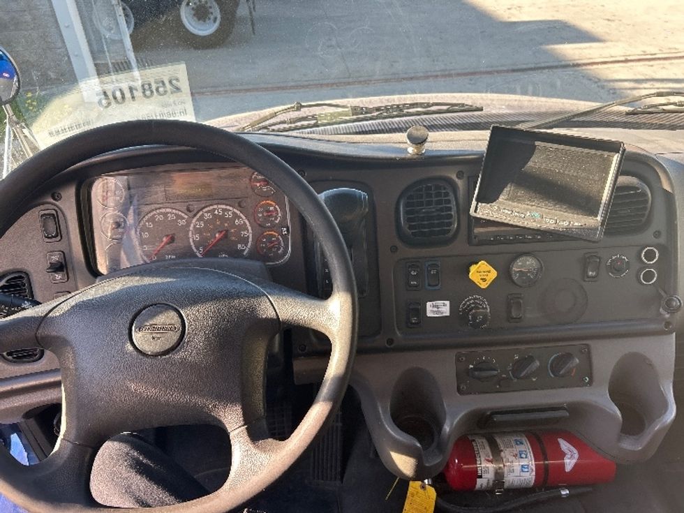 Medium Duty Box Truck-Light and Medium Duty Trucks-Freightliner-2019-M2-Torrance-CA-230,417\n\t\tmiles-$ 46,000 - Image 18