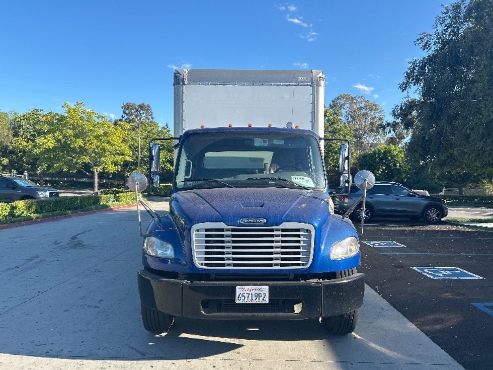 Medium Duty Box Truck-Light and Medium Duty Trucks-Freightliner-2019-M2-Torrance-CA-230,417\n\t\tmiles-$ 46,000 - Image 2