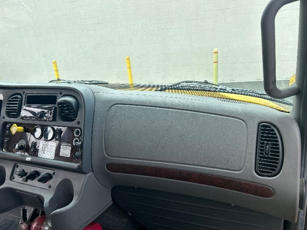 Medium Duty Box Truck-Light and Medium Duty Trucks-Freightliner-2019-M2-Torrance-CA-234,917\n\t\tmiles-$ 35,000 - Image 21