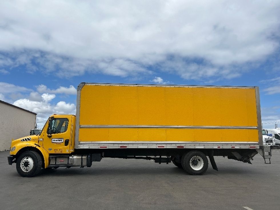 Medium Duty Box Truck-Light and Medium Duty Trucks-Freightliner-2019-M2-Torrance-CA-234,917\n\t\tmiles-$ 35,000 - Image 4