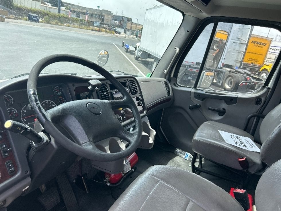 Medium Duty Box Truck-Light and Medium Duty Trucks-Freightliner-2019-M2-Torrance-CA-239,557\n\t\tmiles-$ 44,000 - Image 17