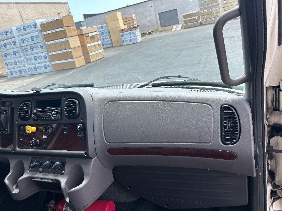 Medium Duty Box Truck-Light and Medium Duty Trucks-Freightliner-2019-M2-Torrance-CA-239,557\n\t\tmiles-$ 44,000 - Image 21